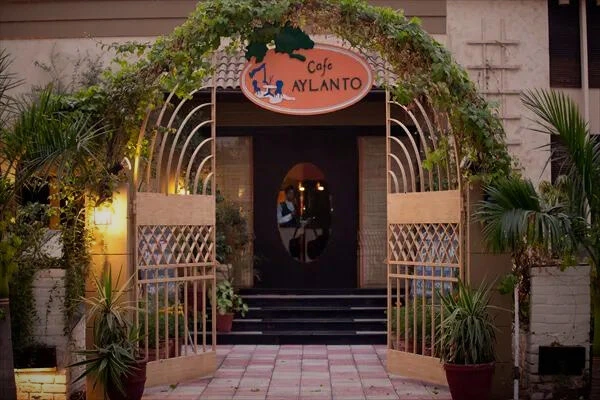 Cafe Aylanto |Menu Location and More